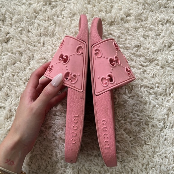 Gucci Slides - Picture 3 of 3